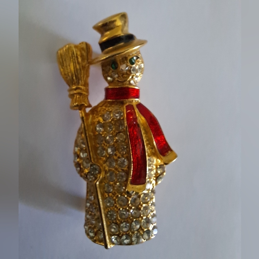 Vtg DANECRAFT Frosty Snowman bejeweled gold tone Brooch pin winter holiday